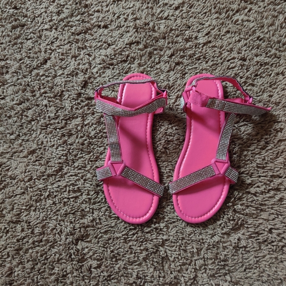 Flat sandal - Picture 3 of 4